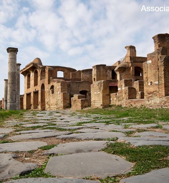 Parco Archeologico di Ostia Antica  (intera giornata)